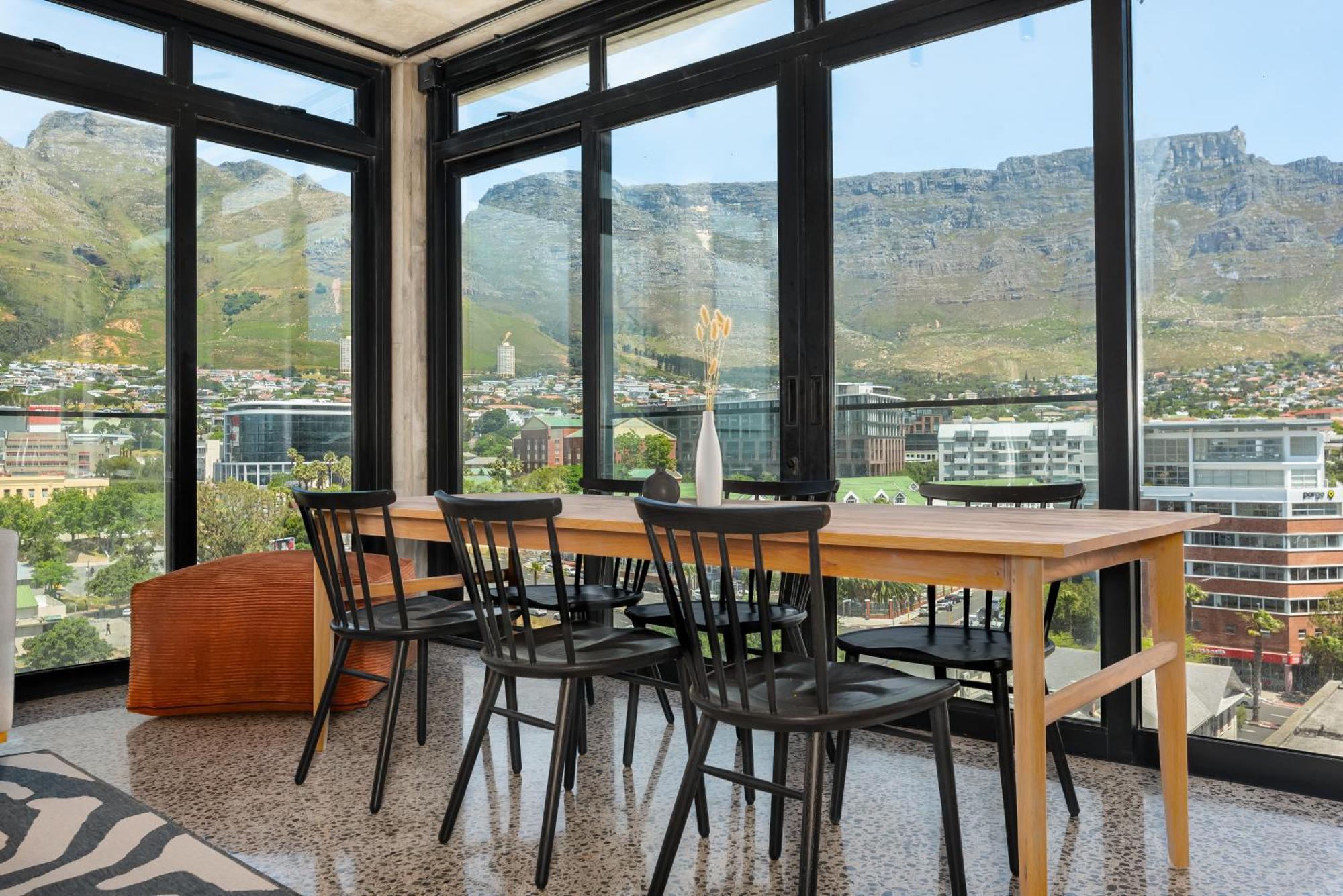 Neighbourgood 84 Harrington Aparthotel Kaapstad Buitenkant foto